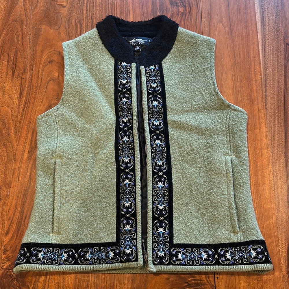 Women’s Icelandic Designs Wool Vest